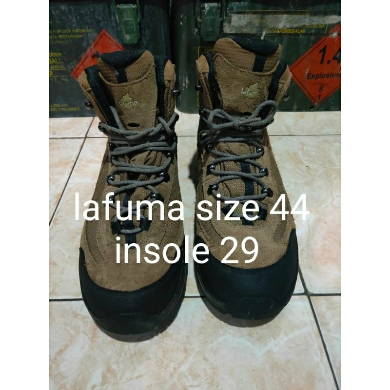sepatu gunung lafuma