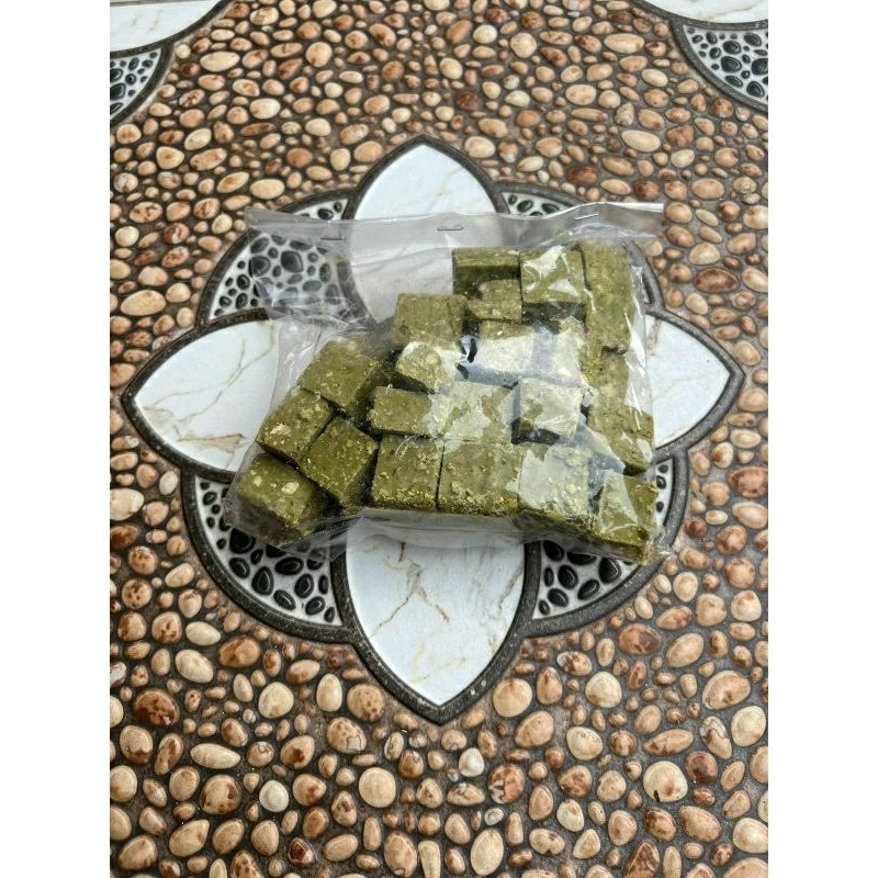 

Coklat kubus greentea 250gram