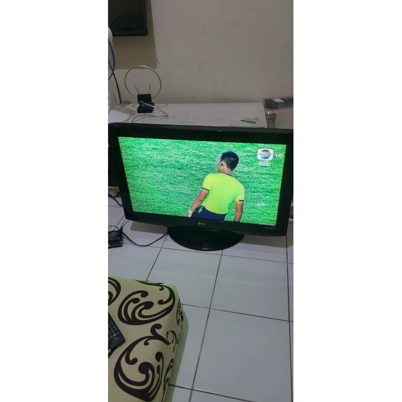 TV Second LG LED Analog 32 inch, kondisi baik