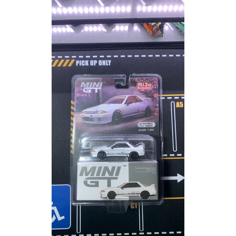Mini GT Nissan R32