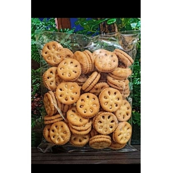 

KUE KACANG CREAM