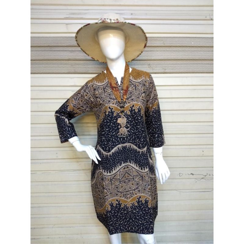 Batik Tunik Qistina Batik Bahan katun Motif Tiga Dimensi
