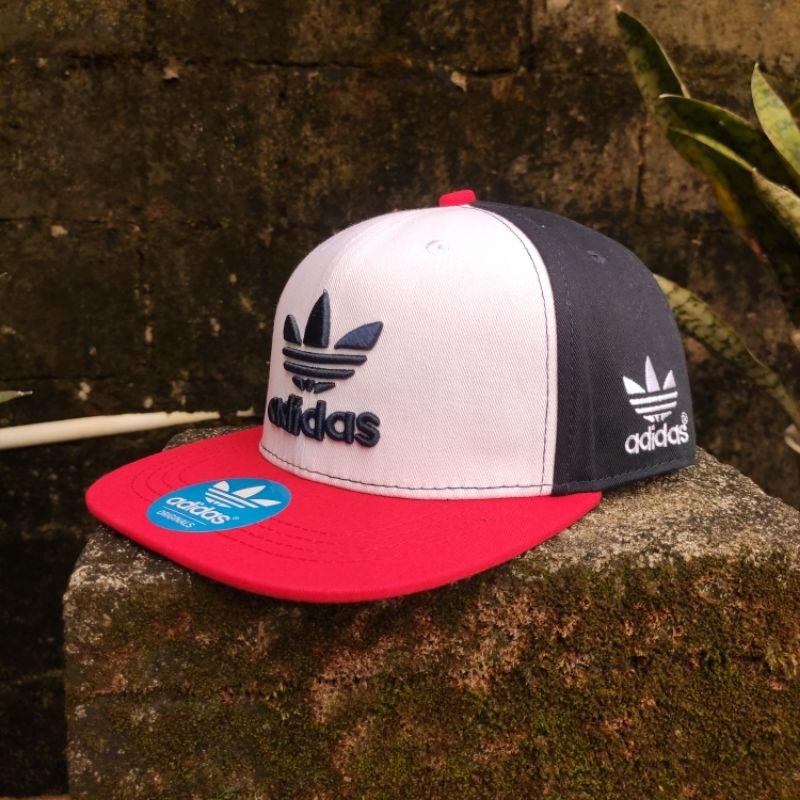 topi snapback adidas