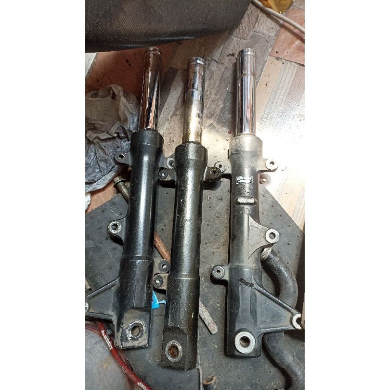 bottom shock depan honda supra GTR 150 original