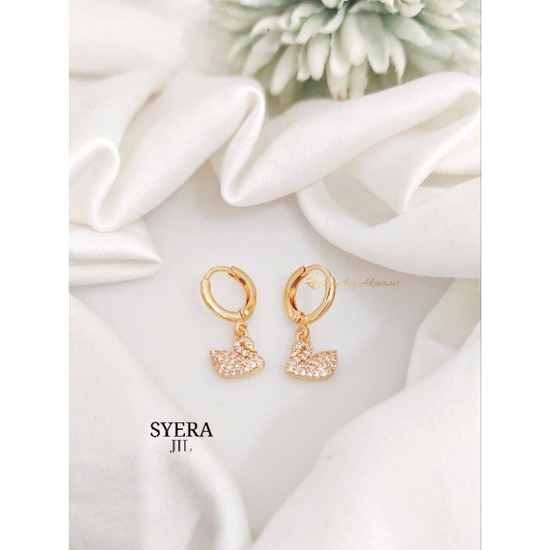 Joyshopaksesoris Anting Model Angsa Alesha Titanium Lapis Emas Antikarat
