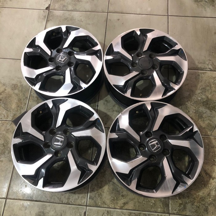 Velg Moibil Bekas Copotan Std Brv Ring16 Ertiga Apv Luxio Granmax Xl7