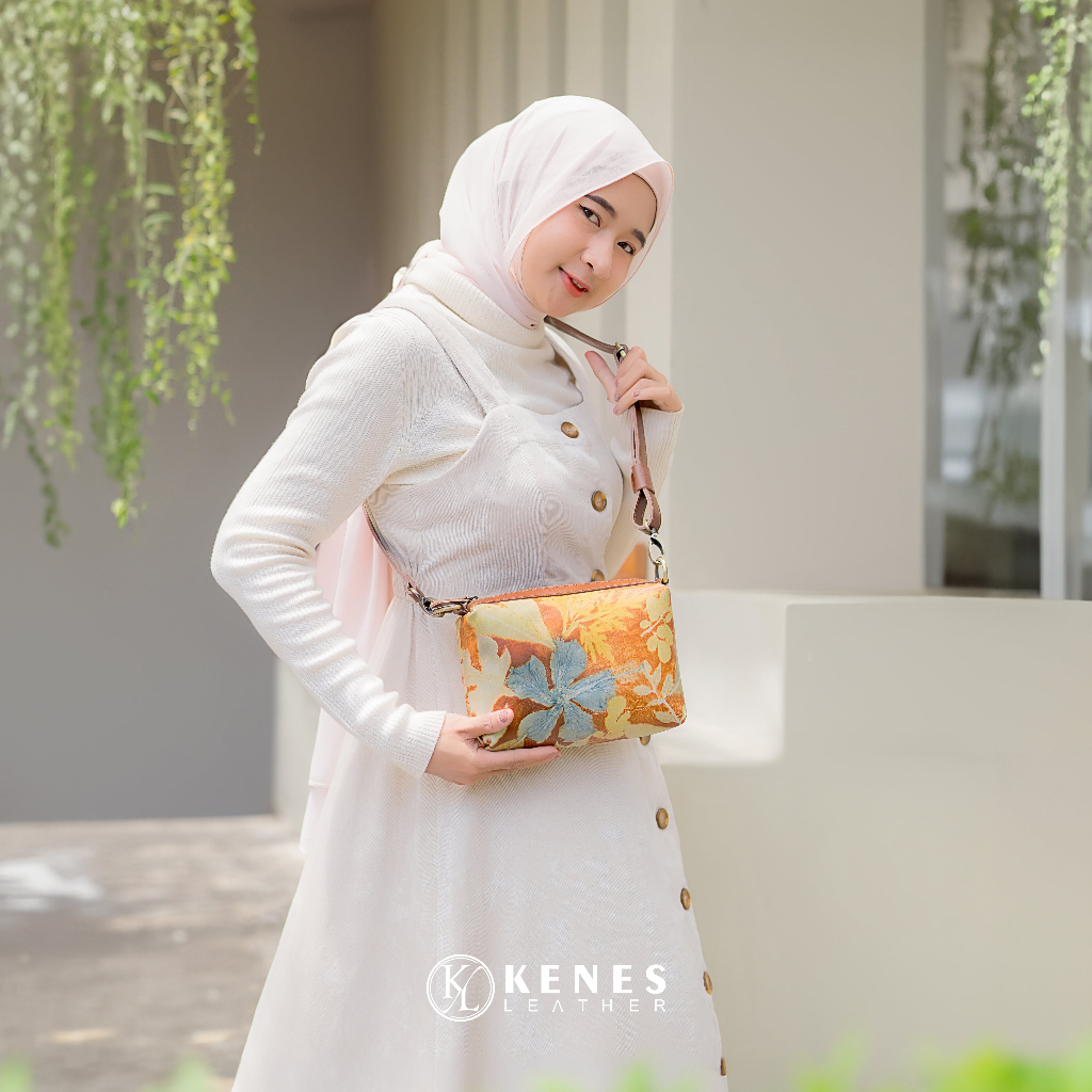 Kenes Leather Sling Bag Wanita Tas Selempang Kulit Asli NAOMI - Free Grafir Nama