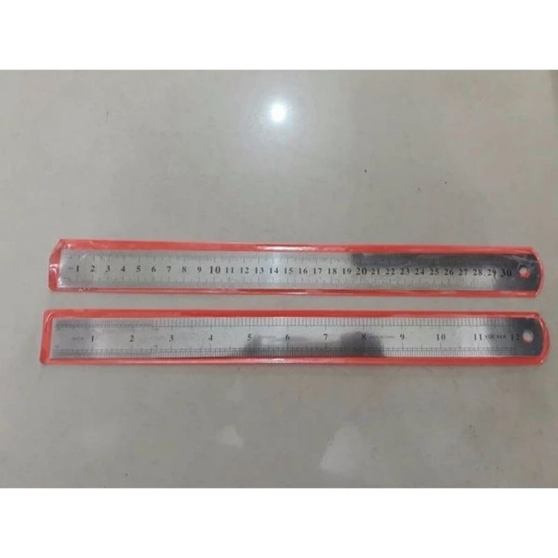 

Penggaris Besi Kuat 30 Cm