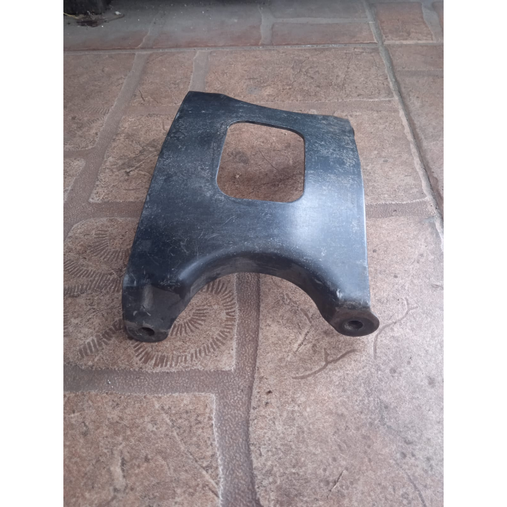 bracket breket braket dudukan pangkon spakbor slebor depan honda cbr 150 r cbr150r original copotan