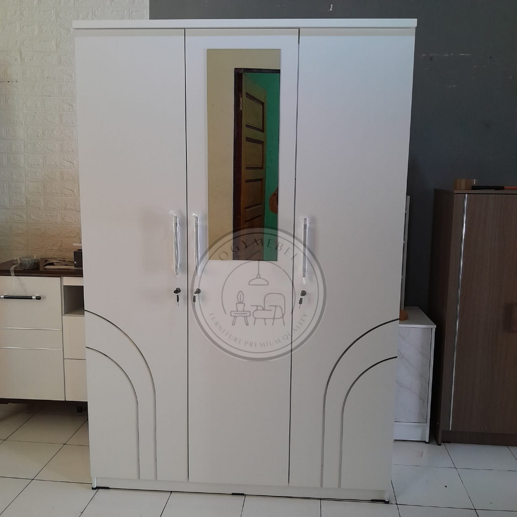 ready lemari pakaian zeus 3p