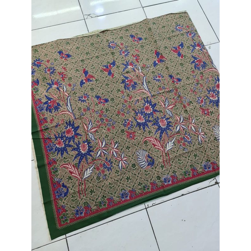 kain batik solo motif burung merak