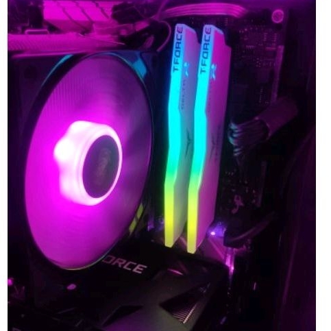 RAM DDR4 TEAM T-FORCE DELTA RGB 8GB (2X4GB) 3000 MHZ