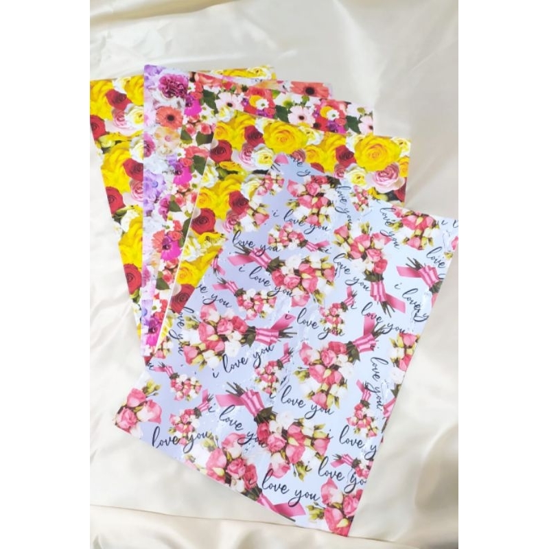 

Kertas Kado 3D Glossy Bunga-Bunga Cantik Wrapping Gift