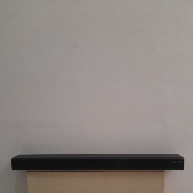 SOUNDBAR POLYTRON