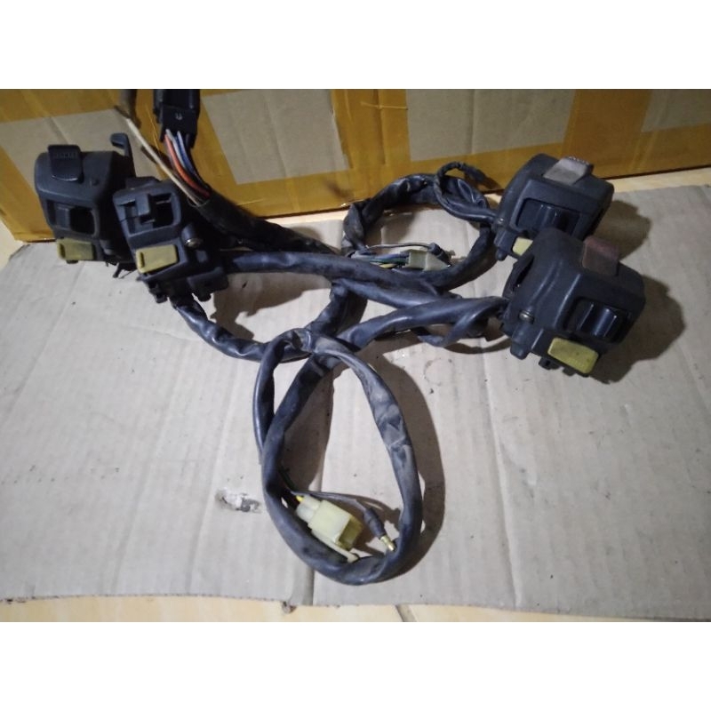 Holder Kanan Kiri Tiger Revo Ori Copotan