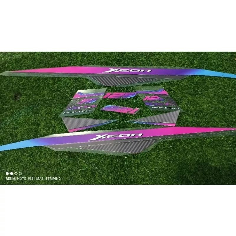 STRIPING STIKER TRANSPARAN XEON KARBU DAN XEON GT 125 COSTUM RAINBOW