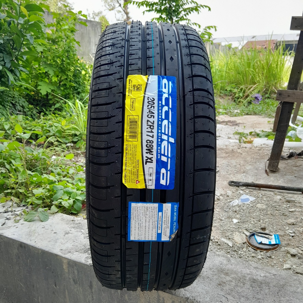ban murah ring 17 ukuran 205 45 R17 accelera tubeles Ban accelera r17 tubles