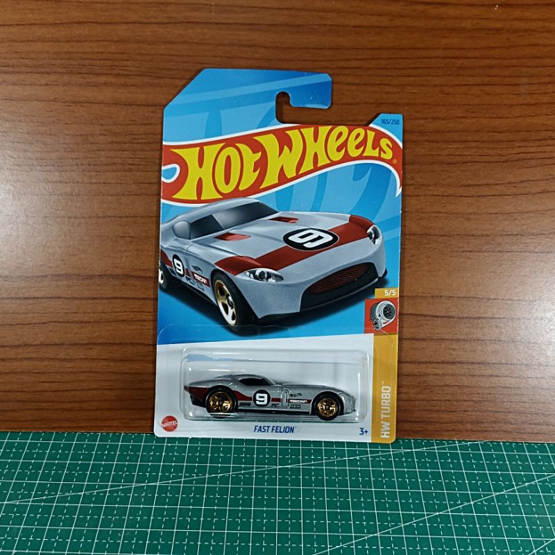 Hot Wheels Fast Felion Grey