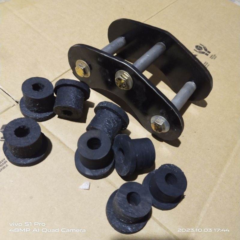 LEAF SPRING SHACKLE 12cm