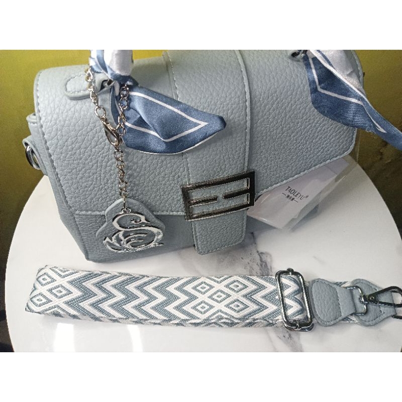 Tas Impor Taoleyu (tly)