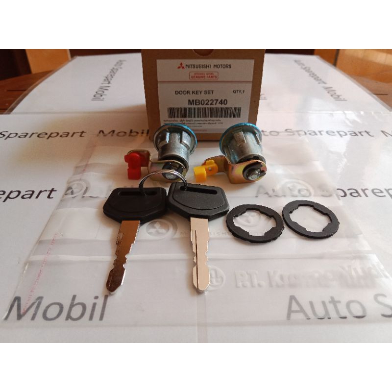 Door key set kunci pintu L300 Original