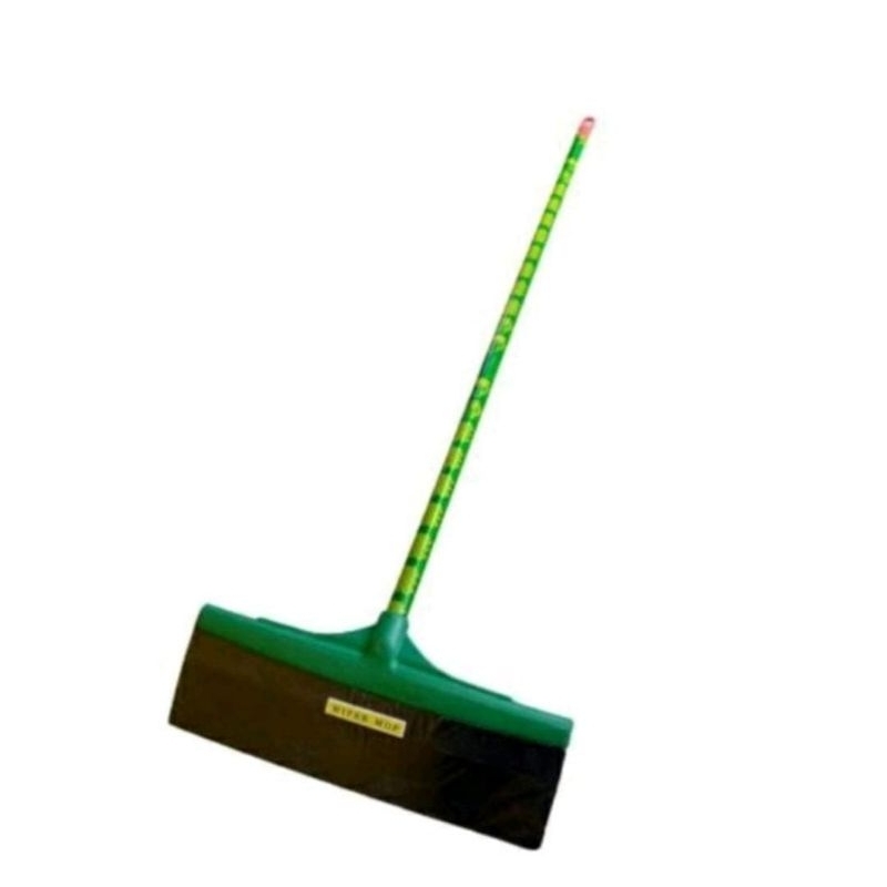 pembersih air lantai karet