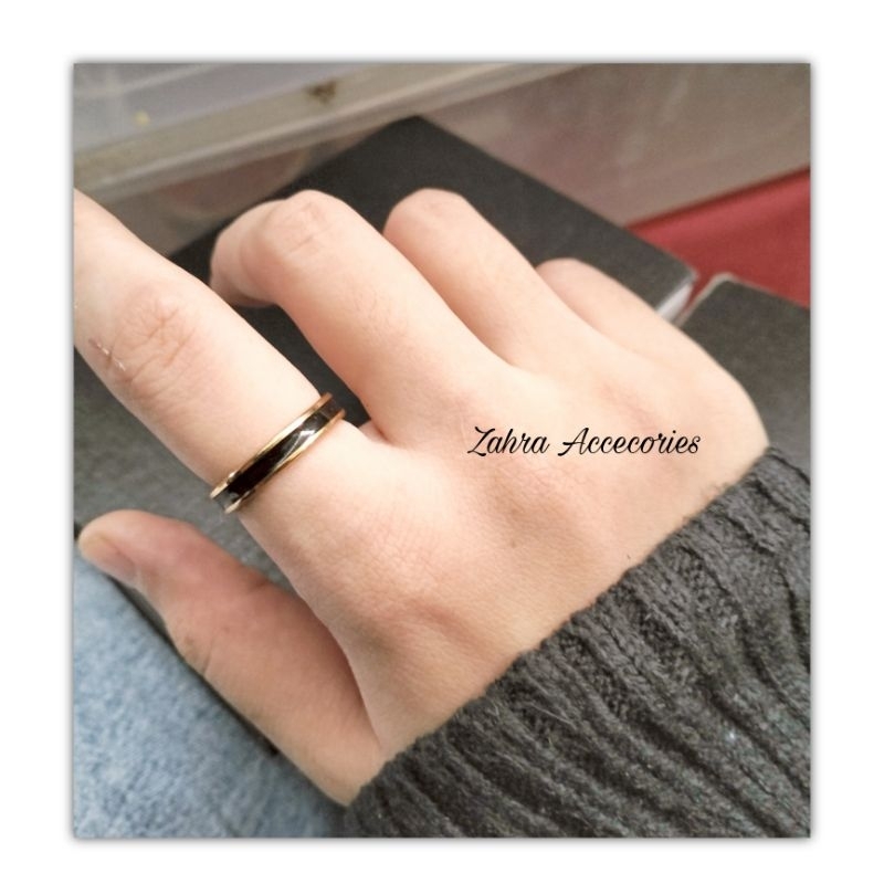 Cincin Titanium garis hitam Couple jewelry