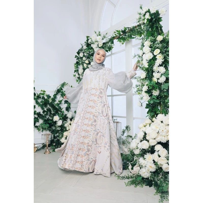 Paola dress Radwah
