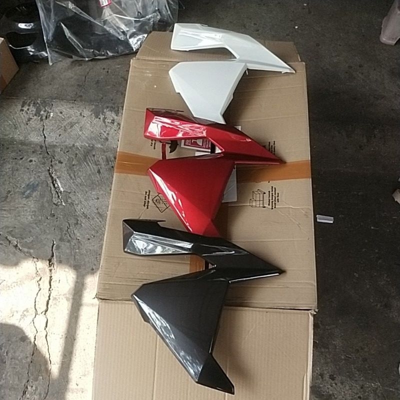 sayap kiri Vario 125 / Vario 150 2015-2017