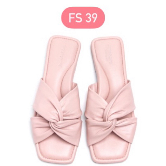 Amazara x Mmehuillet - Twister Sandals in Pink size 39 || Marshmallow Unicorn in Lusty Gallant size 