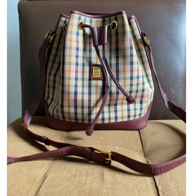 Preloved sling serut Daks London