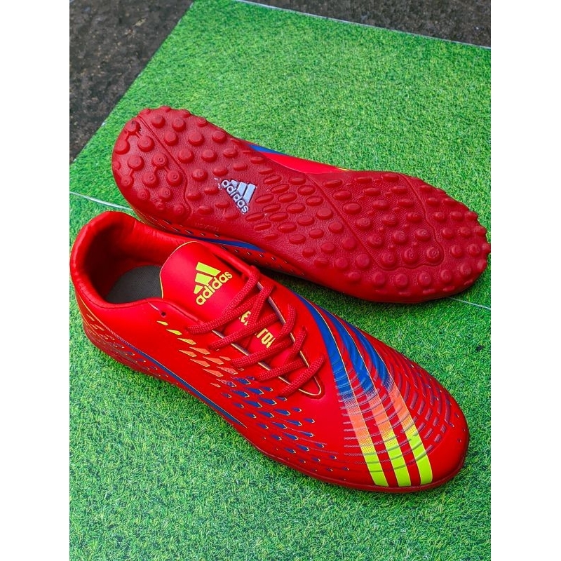 Sepatu Futsal Adidas predator
