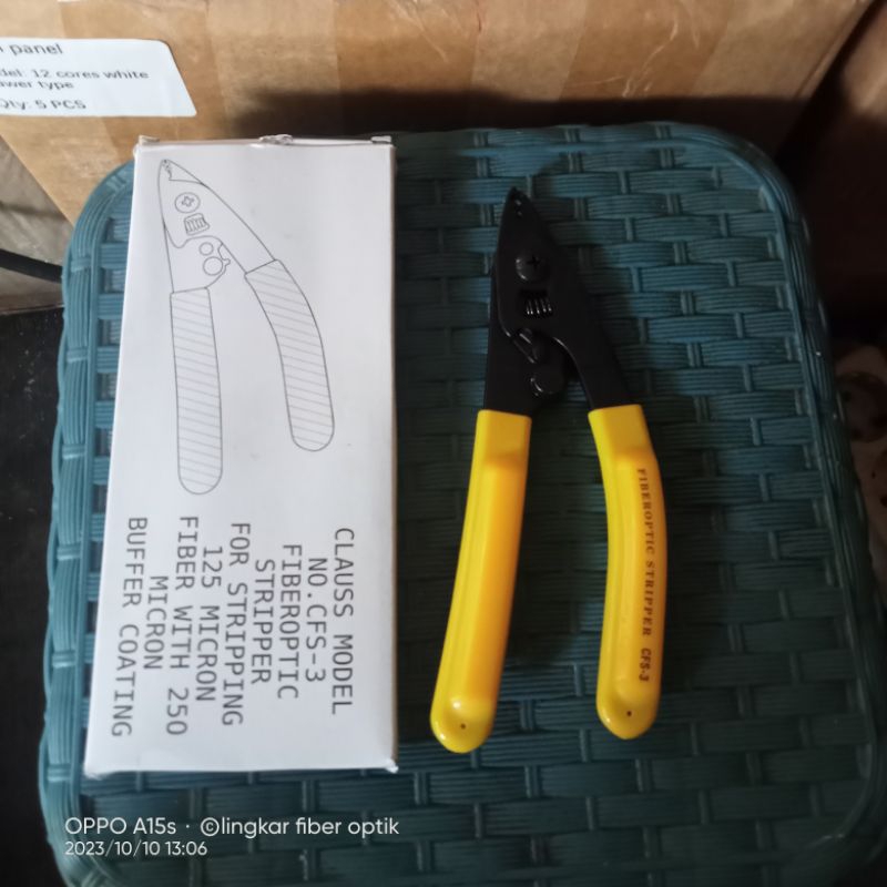TANG stripper kabel fiber optik,