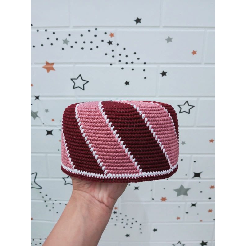 peci/kopiah/kopyah/songkok/kopyah rajut handmade/kopiah rajut handmade/peci rajut handmade