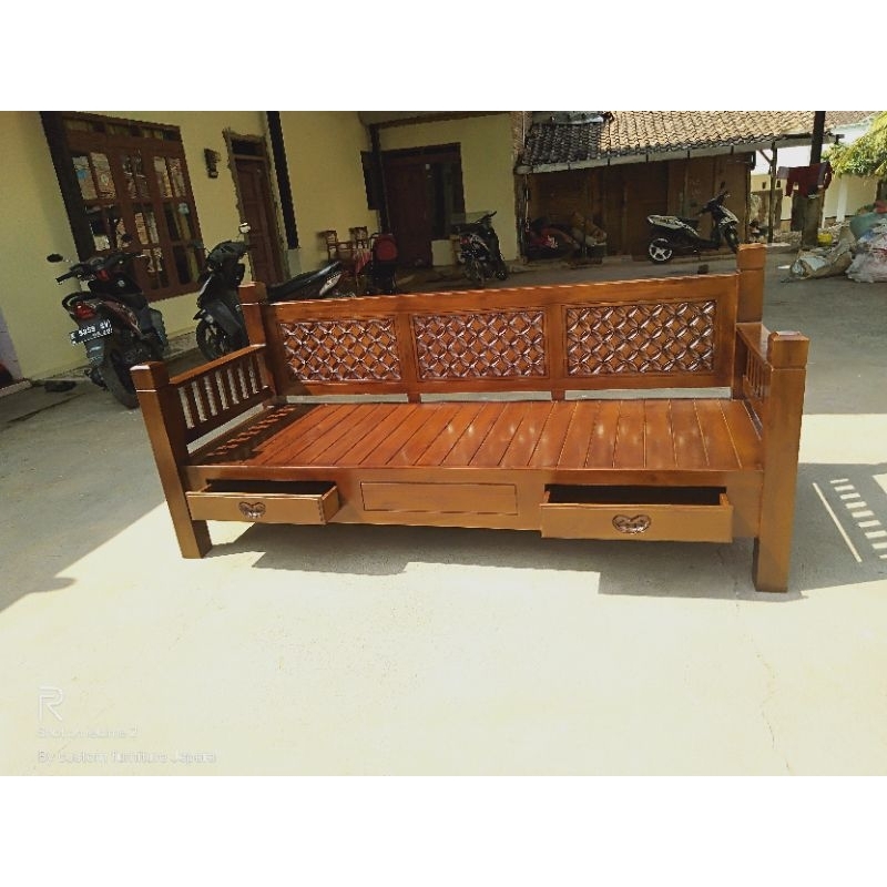 Bangku bale bale kayu jati solid