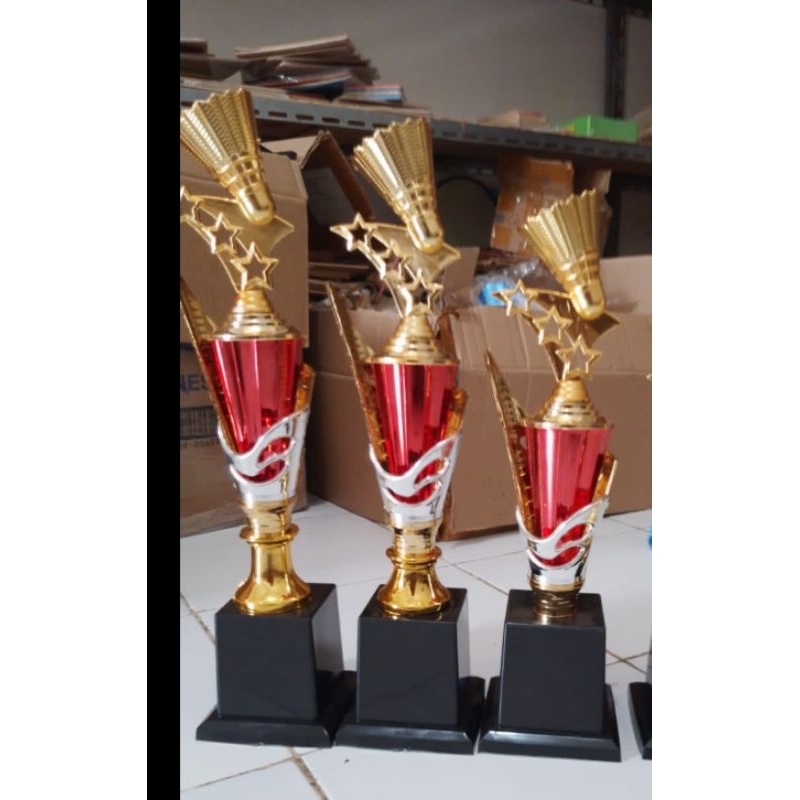 piala badminton