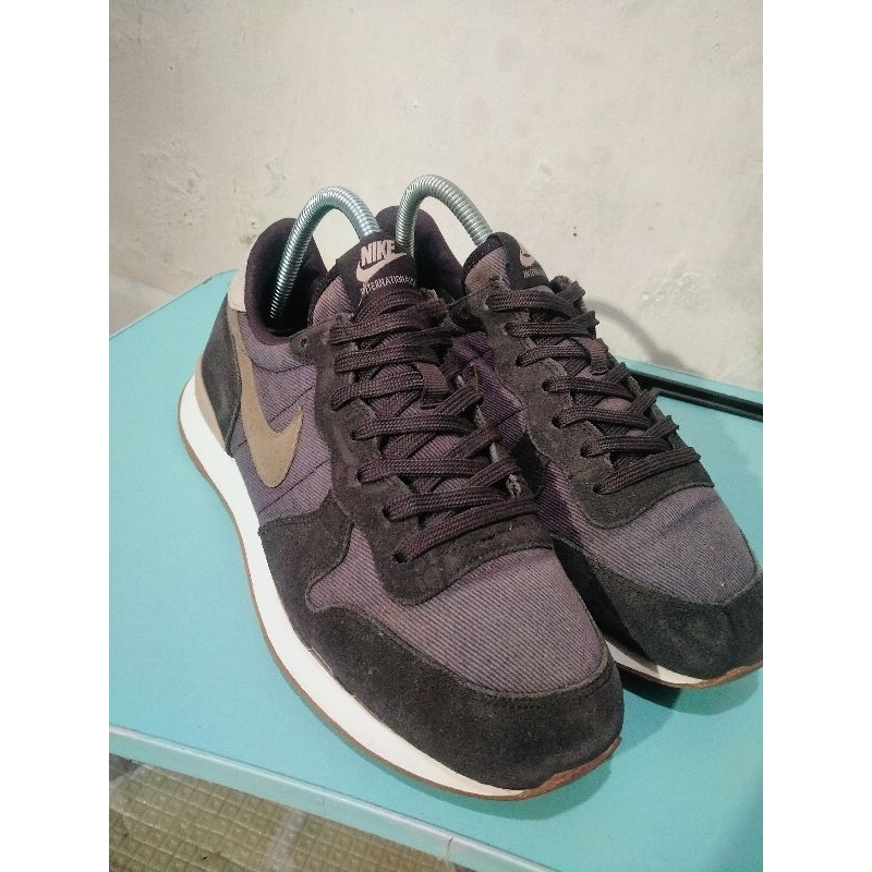 sepatu Nike internationalist size 40