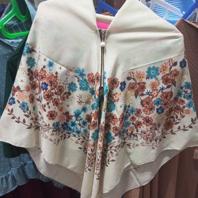 JILBAB INSTAN MOTIF BUNGA UMAMA