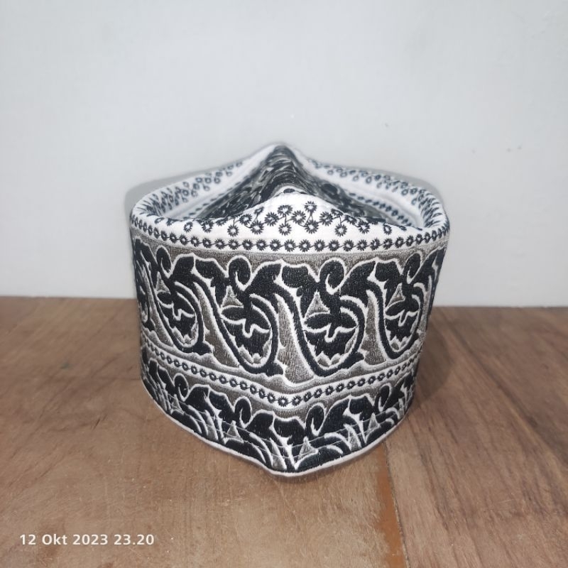 Peci Oman Bangladesh merek as-syarif Motif Terbaru