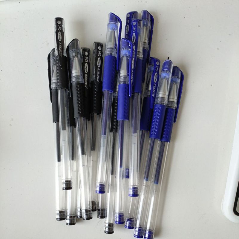 

Pulpen Biasa (Merek Random) Tinta Hitam dan Biru