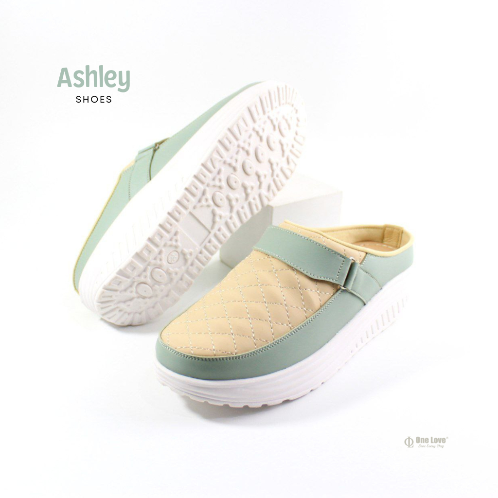 EXCLUSIVE ONE LOVE ASHLEY SEPATU BUSTONG WEDGES MULES WANITA