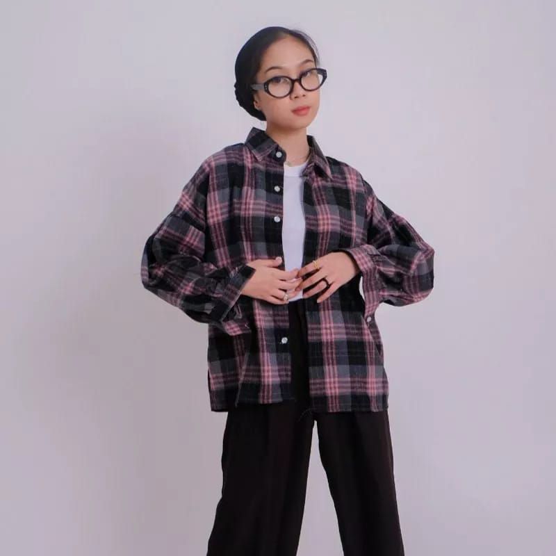kemeja flanel lengan panjang remaja bestseller-Black pink