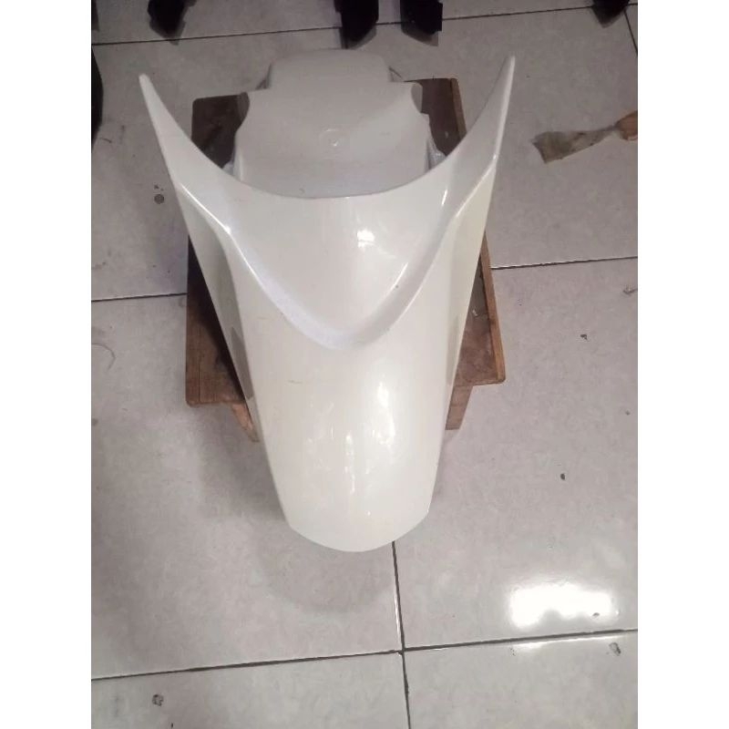 Spakbor Slebor Depan Motor Honda PCX K1Z Putih Original Second