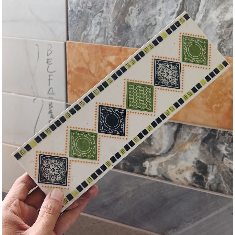 lis keramik ukuran 8x25 list keramik dinding list keramik estetik sandira green