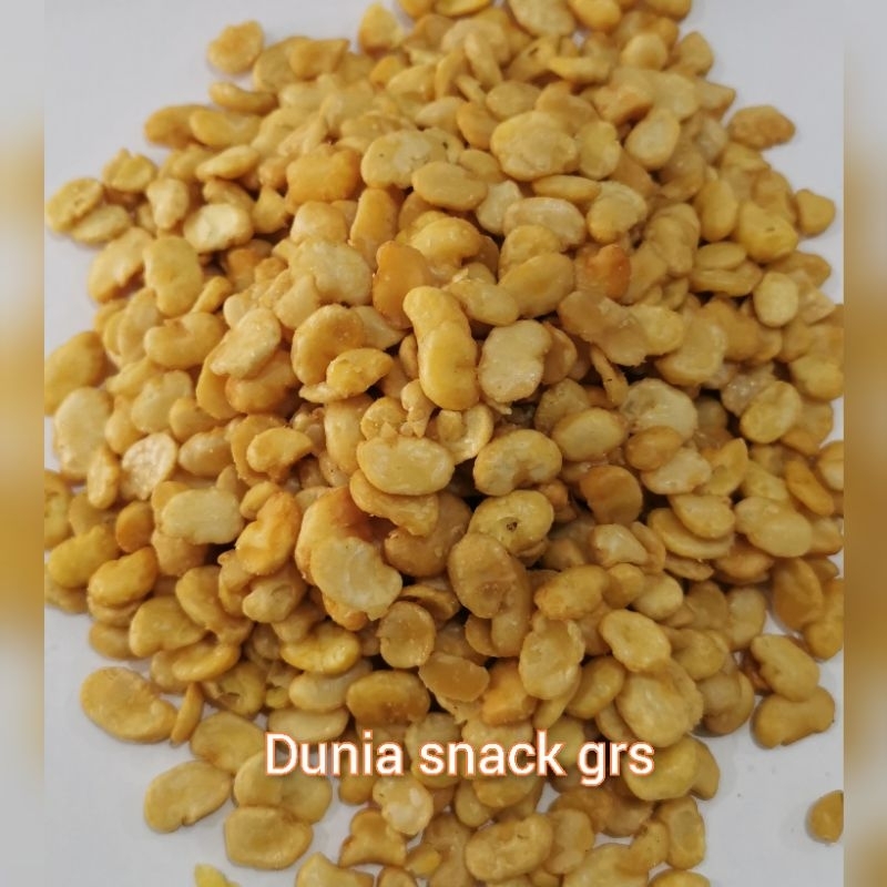 

Kacang koro kupas / toba 250gr rasa asin gurih