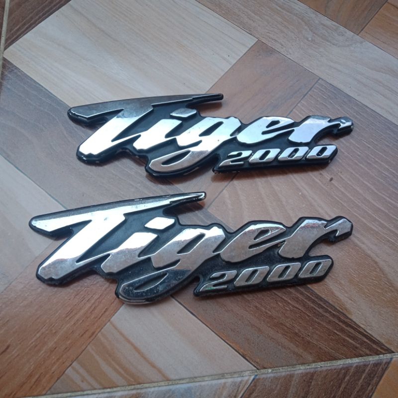 emblem tangki original Honda Tiger 2000