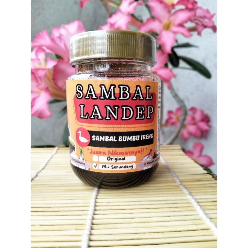 

sambel ireng khas madura mix serundeng