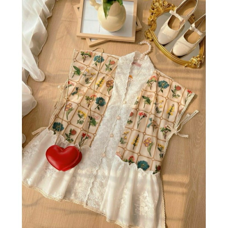 Haidee & Orlin - Calluna Vest