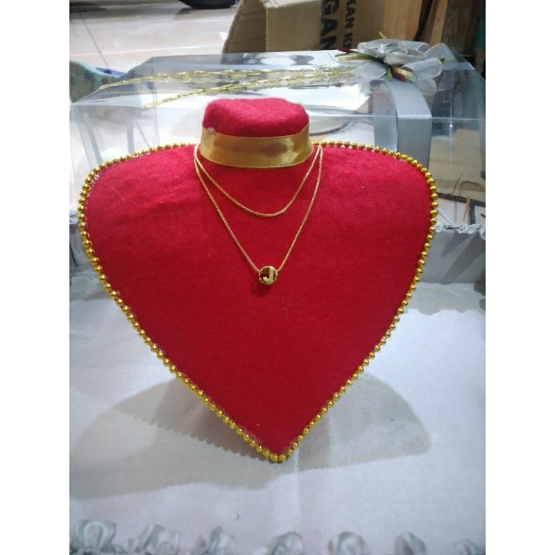 Manekin Kalung