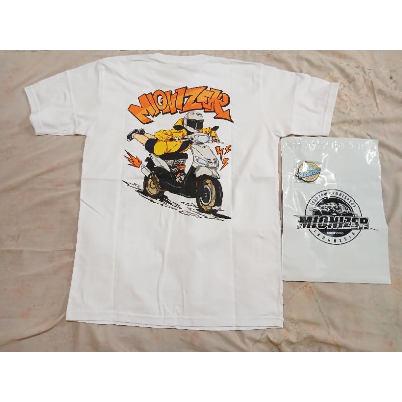 kaos/tshirt mionizer putih size L
